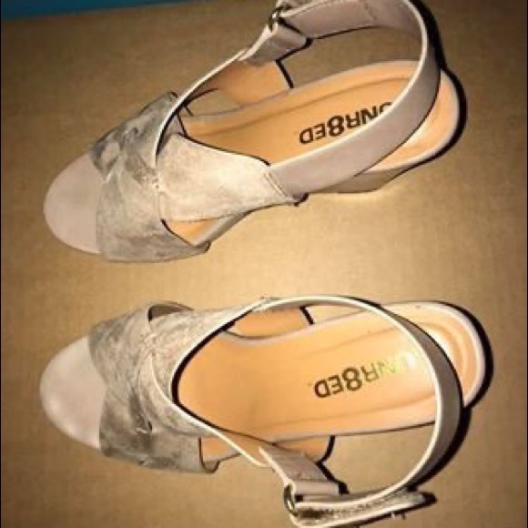 Tan Wedges - Picture 3 of 3